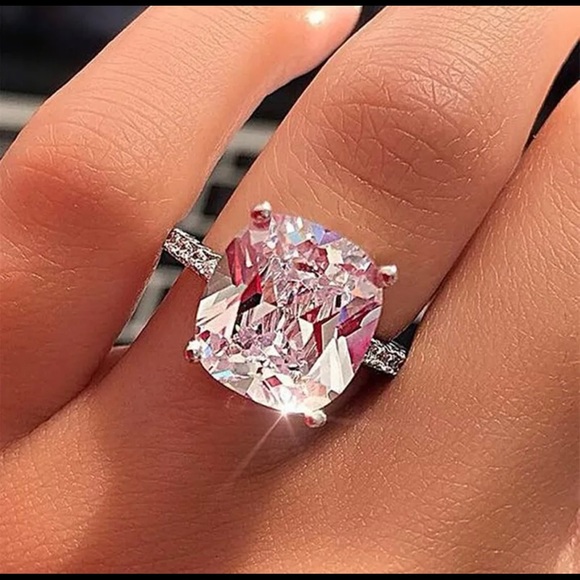 White sapphire 💯 Authentic - Picture 1 of 8